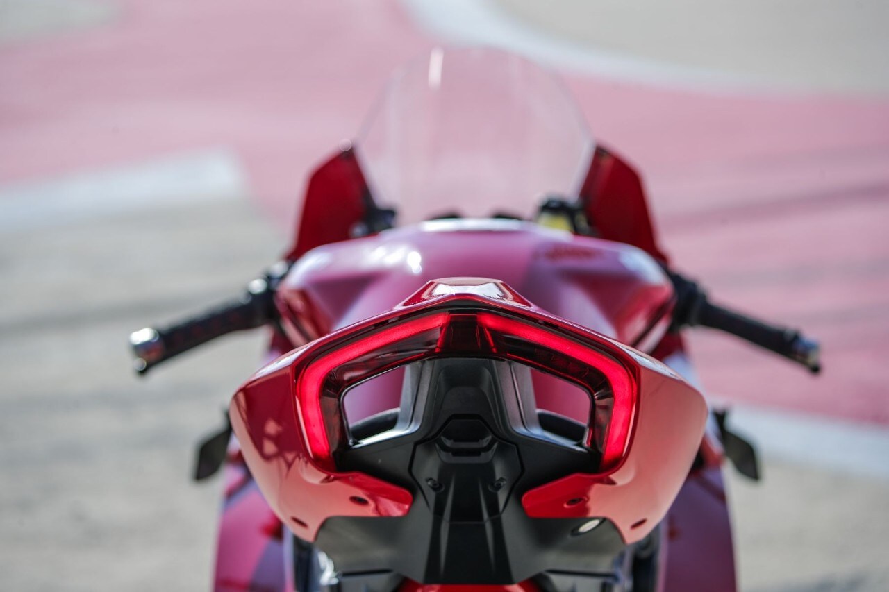 Ducati Panigale V4s 2020 La Prova In Pista Il Prezzo Anteprima